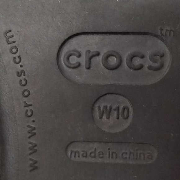 Crocs' Women’s Patricia Sandal - Picture 2 of 13